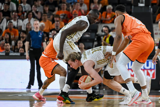 福建队向来 福建队向来